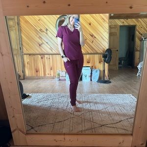 Women’s Jogger Scrubs